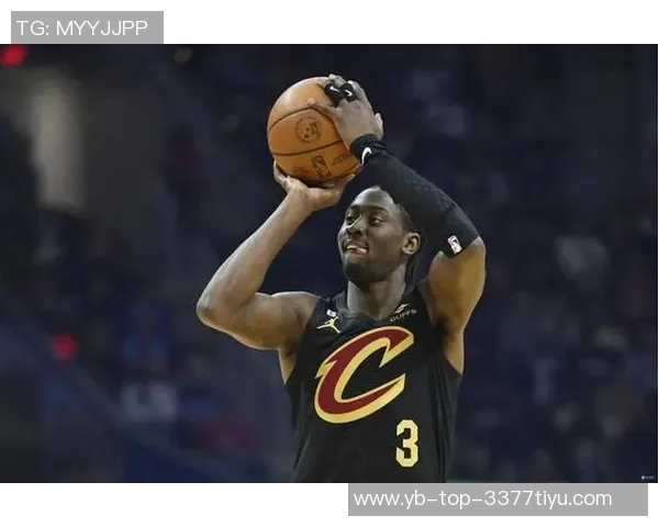 韦尔半场表现出色9投5中贡献12分7篮板1次抢断展现文班实力